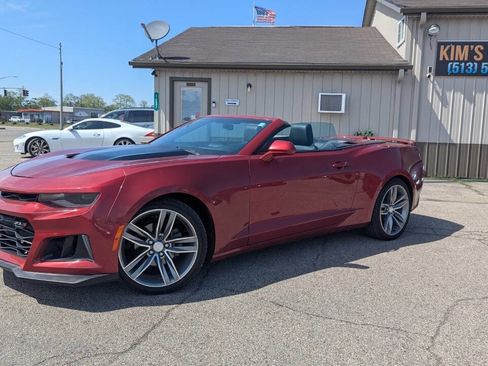 Used 2017 Chevrolet Camaro LT image 2