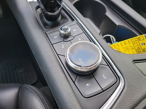 Used 2020 Cadillac XT5 Premium Luxury image 28