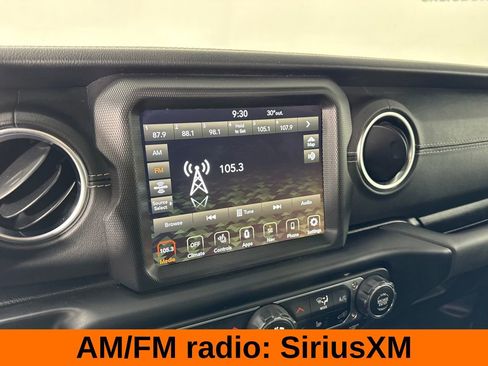 Used 2022 Jeep Wrangler Unlimited Sahara w/ Dual Top Group AWD/4WD image 13