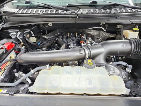 Used 2022 Ford Expedition Limited RWD image 17