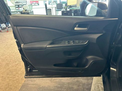 Used 2016 Honda CR-V LX image 37