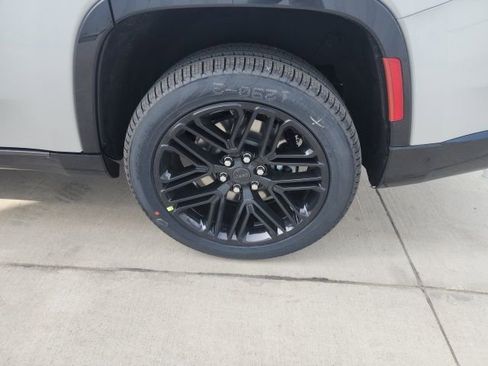 New 2026 Jeep Grand Wagoneer Limited image 27