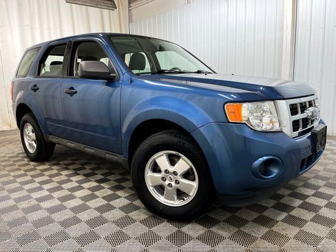 Used 2009 Ford Escape XLS image 38