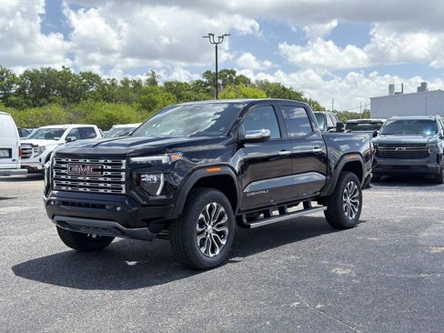 New 2026 GMC Canyon Denali AWD/4WD image 7