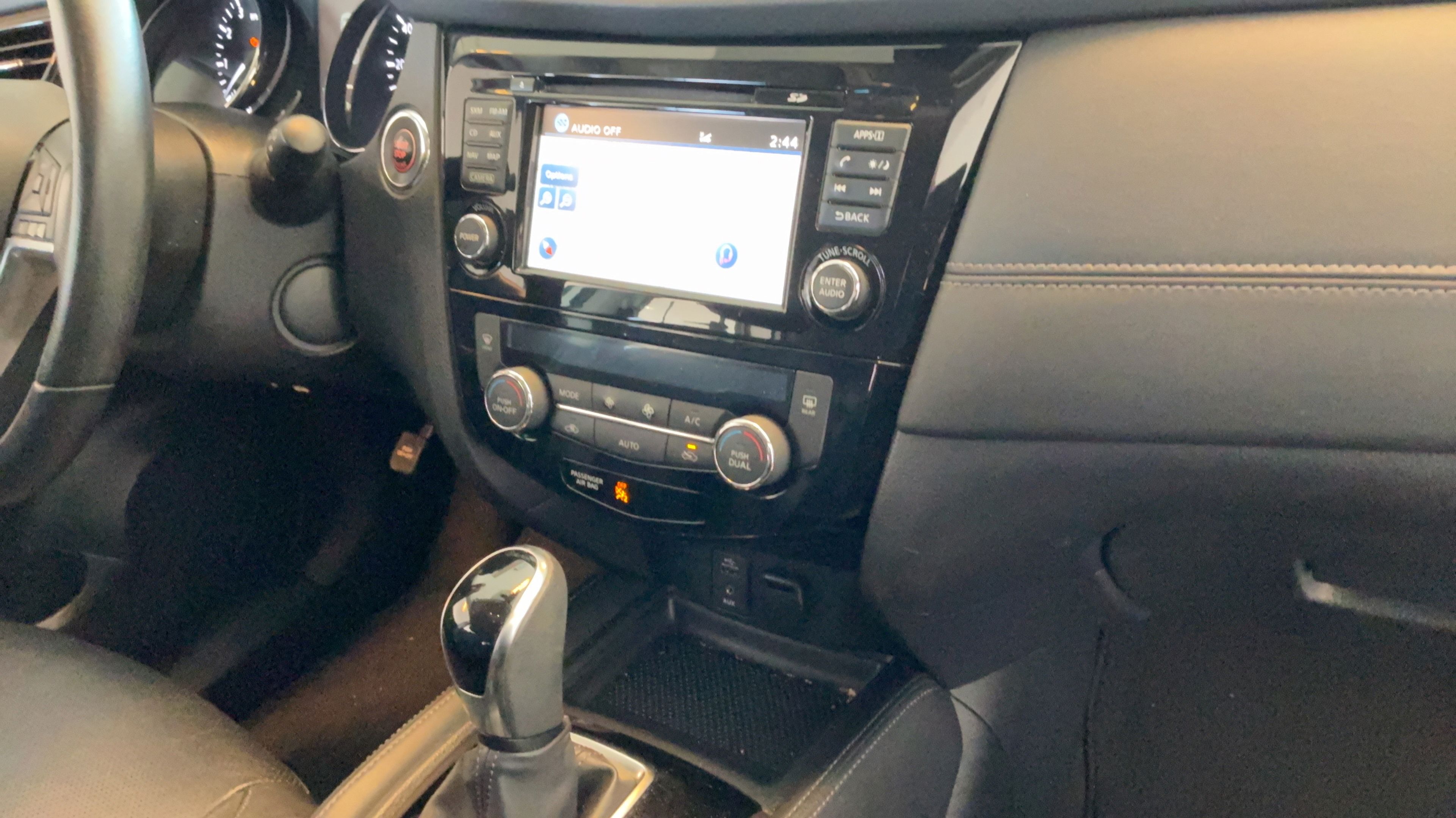 Used 2017 Nissan Rogue SL AWD/4WD image 37
