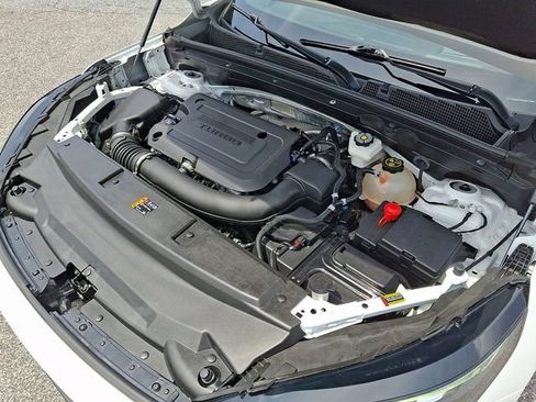 Certified 2024 Buick Envision Preferred AWD/4WD image 27