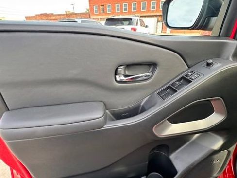 Certified 2024 Nissan Frontier SL w/ Technology Package image 21