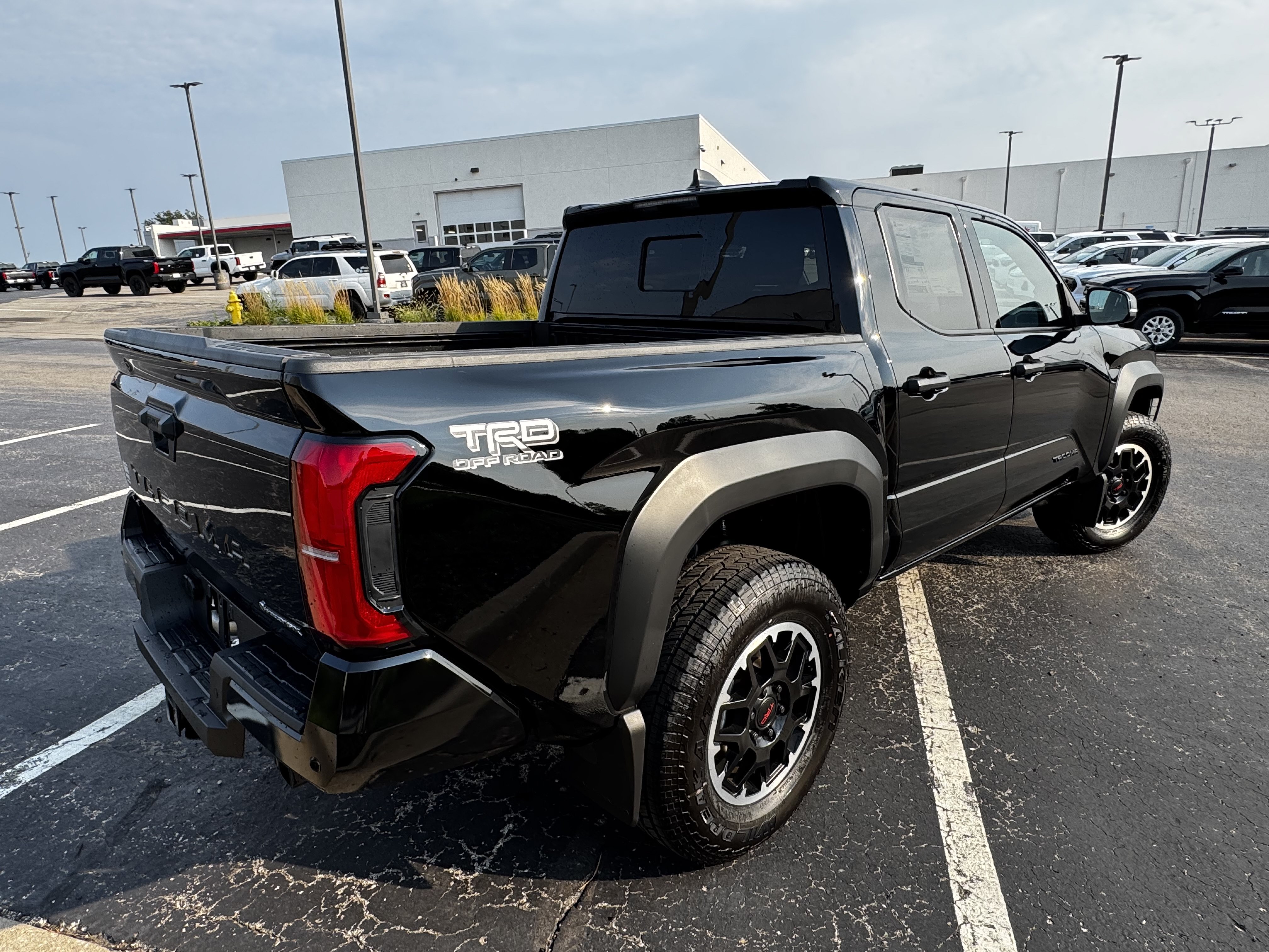 New 2026 Toyota Tacoma TRD Off-Road AWD/4WD image 3