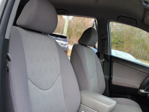 Used 2008 Toyota RAV4 2WD image 14