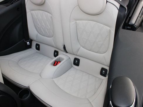 Used 2023 MINI Cooper S w/ Signature Upholstery Package image 29