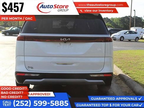 Used 2023 Kia Carnival LX FWD image 7