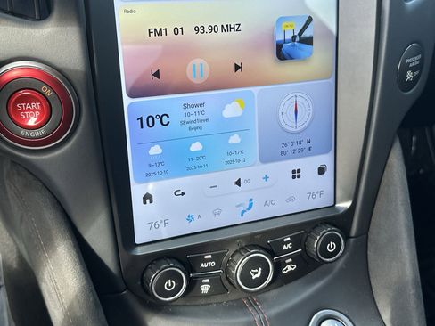 Used 2019 Nissan 370Z NISMO RWD image 16