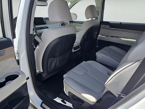 Used 2022 Hyundai Palisade Calligraphy image 12