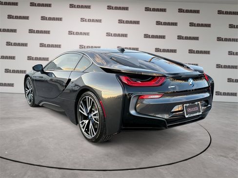 Used 2015 BMW i8 image 3