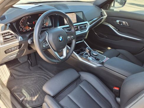 Used 2020 BMW 330i Sedan w/ Premium Package image 21