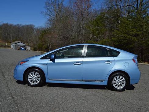 Used 2013 Toyota Prius Prime Plug-In Hybrid image 6