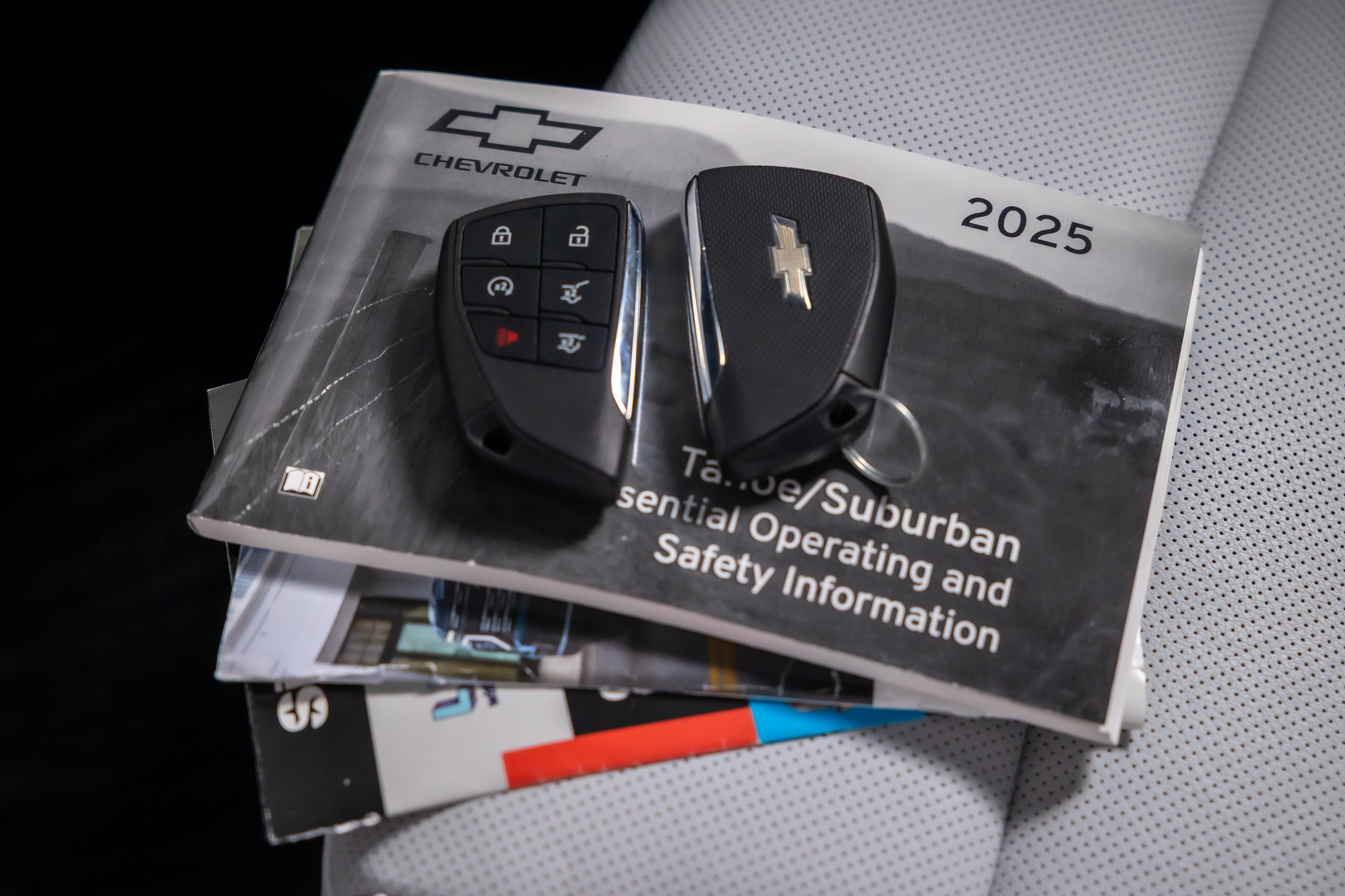 Used 2025 Chevrolet Tahoe Premier RWD image 33