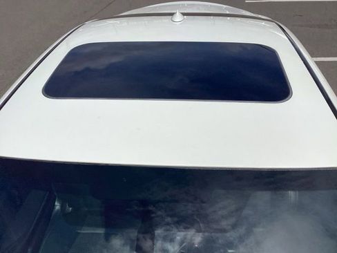 Used 2017 INFINITI Q60 w/ Premium Package image 13