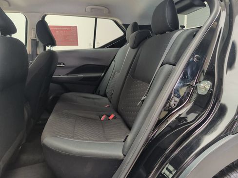 Certified 2022 Nissan Kicks SV FWD image 27