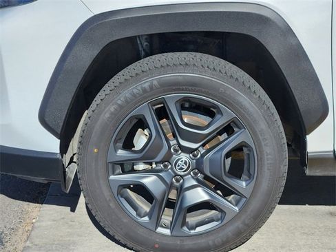 Used 2024 Toyota RAV4 Adventure image 10