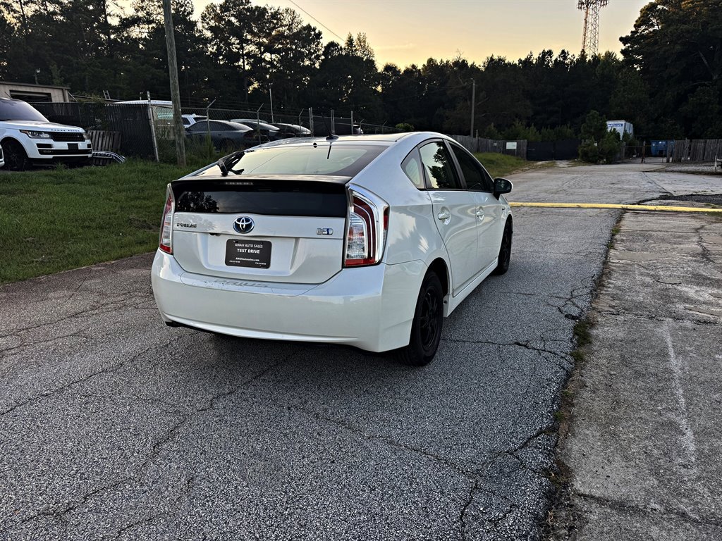 Used 2014 Toyota Prius Four FWD image 5