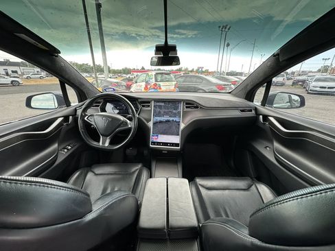 Used 2016 Tesla Model X 90D AWD/4WD image 11