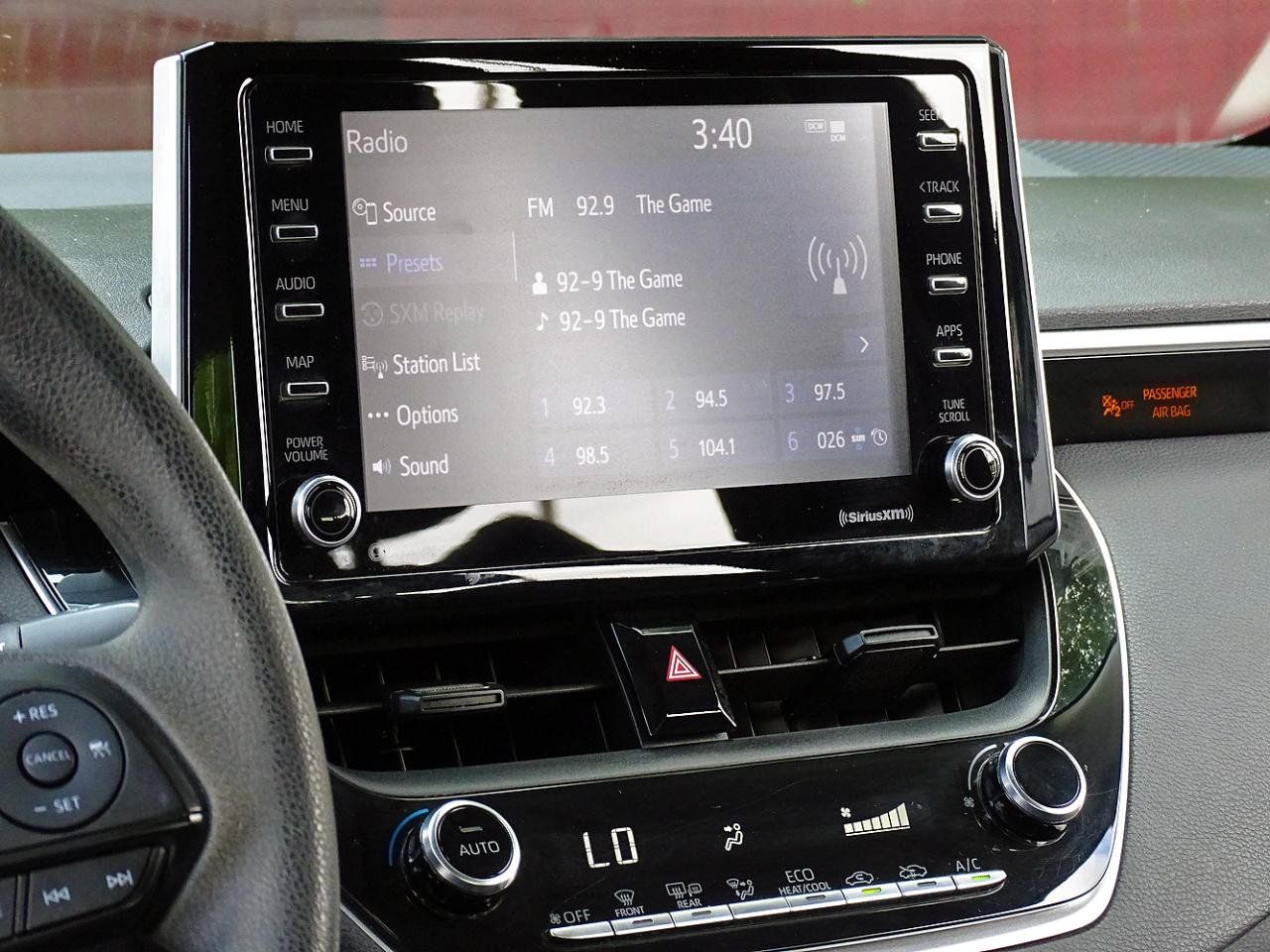 Used 2021 Toyota Corolla LE w/ LE Convenience Package FWD image 18