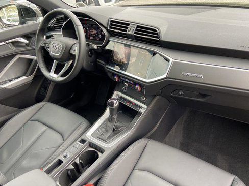 Used 2025 Audi Q3 2.0T Premium w/ Convenience Package AWD/4WD image 26