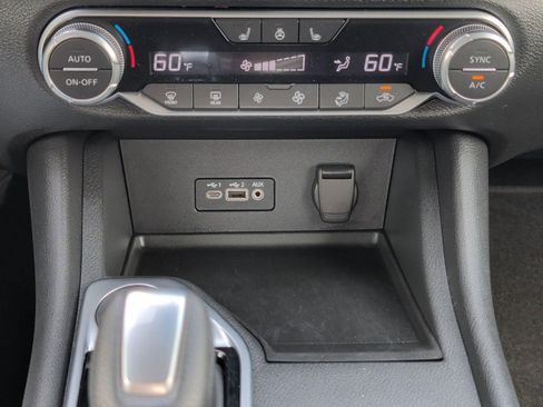 Used 2022 Nissan Sentra SV w/ All-Weather Package FWD image 20