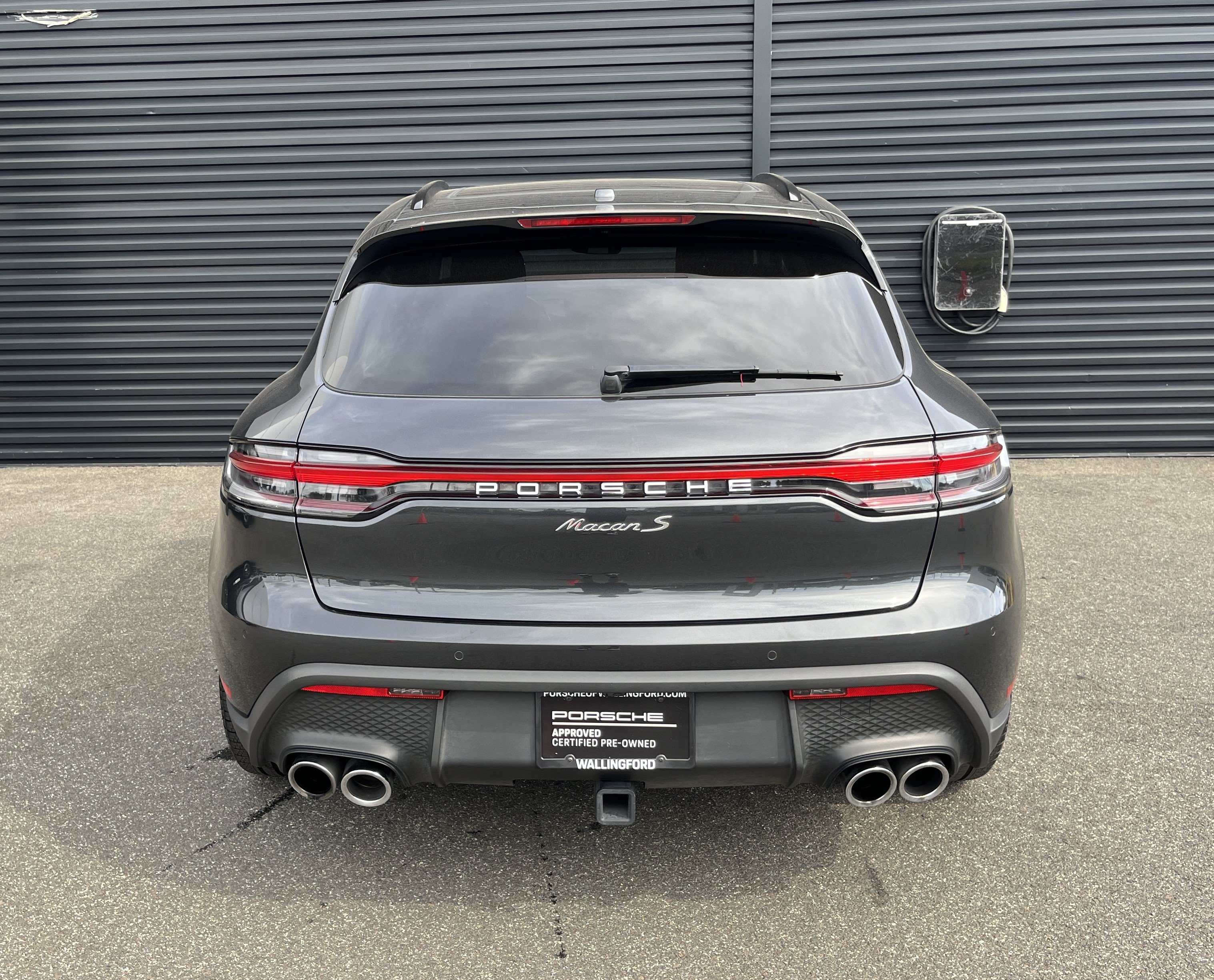 Certified 2024 Porsche Macan S AWD/4WD image 8