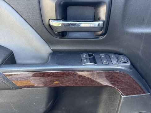 Used 2014 GMC Sierra 1500 SLE w/ Suspension Package, Off-Road image 10