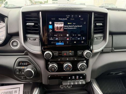 Used 2025 RAM 1500 Big Horn AWD/4WD image 30