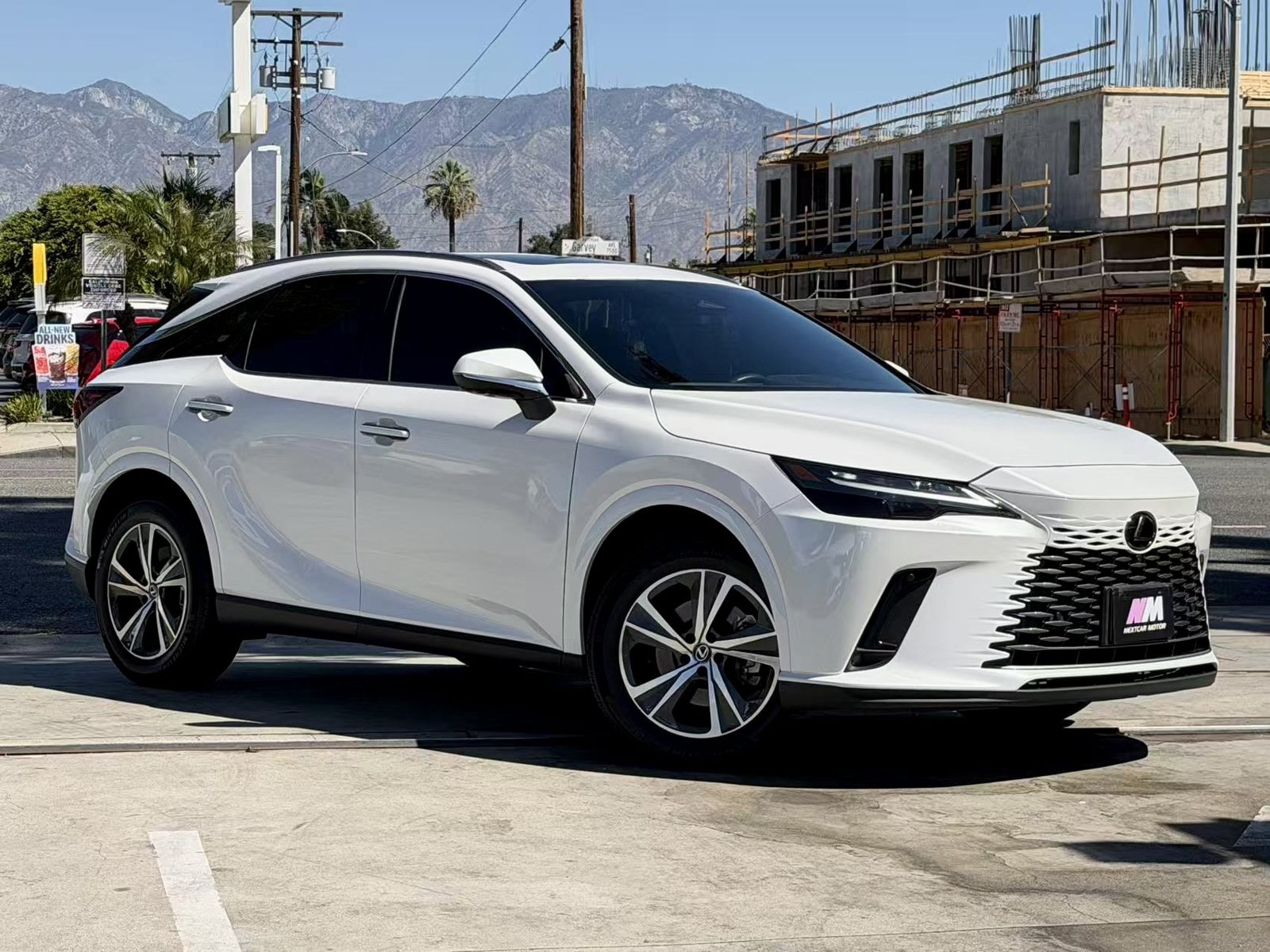 Used 2024 Lexus RX 350 Premium w/ Convenience Package FWD image 4