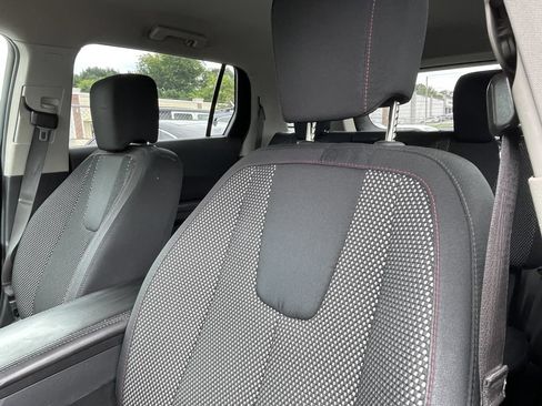 Used 2017 GMC Terrain SLE FWD image 11