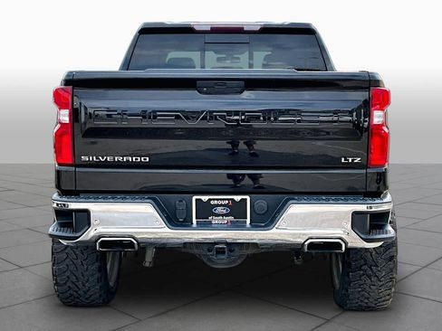 Used 2020 Chevrolet Silverado 1500 LTZ w/ LTZ Plus Package AWD/4WD image 5
