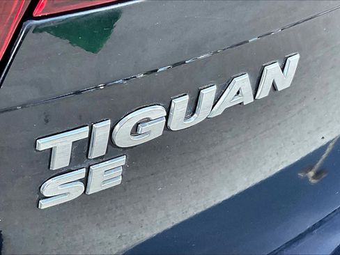 Used 2019 Volkswagen Tiguan SE w/ Panoramic Sunroof Package image 23