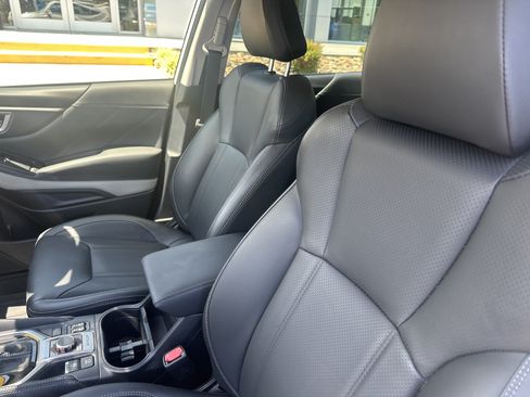 Used 2023 Subaru Forester Limited AWD/4WD image 16