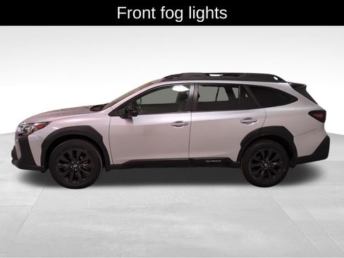 Used 2023 Subaru Outback Onyx Edition image 9
