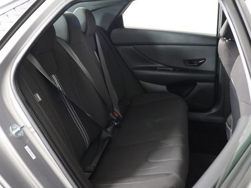 Used 2025 Hyundai Elantra Sport FWD image 26