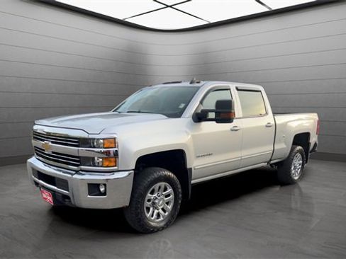 Used 2016 Chevrolet Silverado 3500 LT w/ All-Star Edition image 8