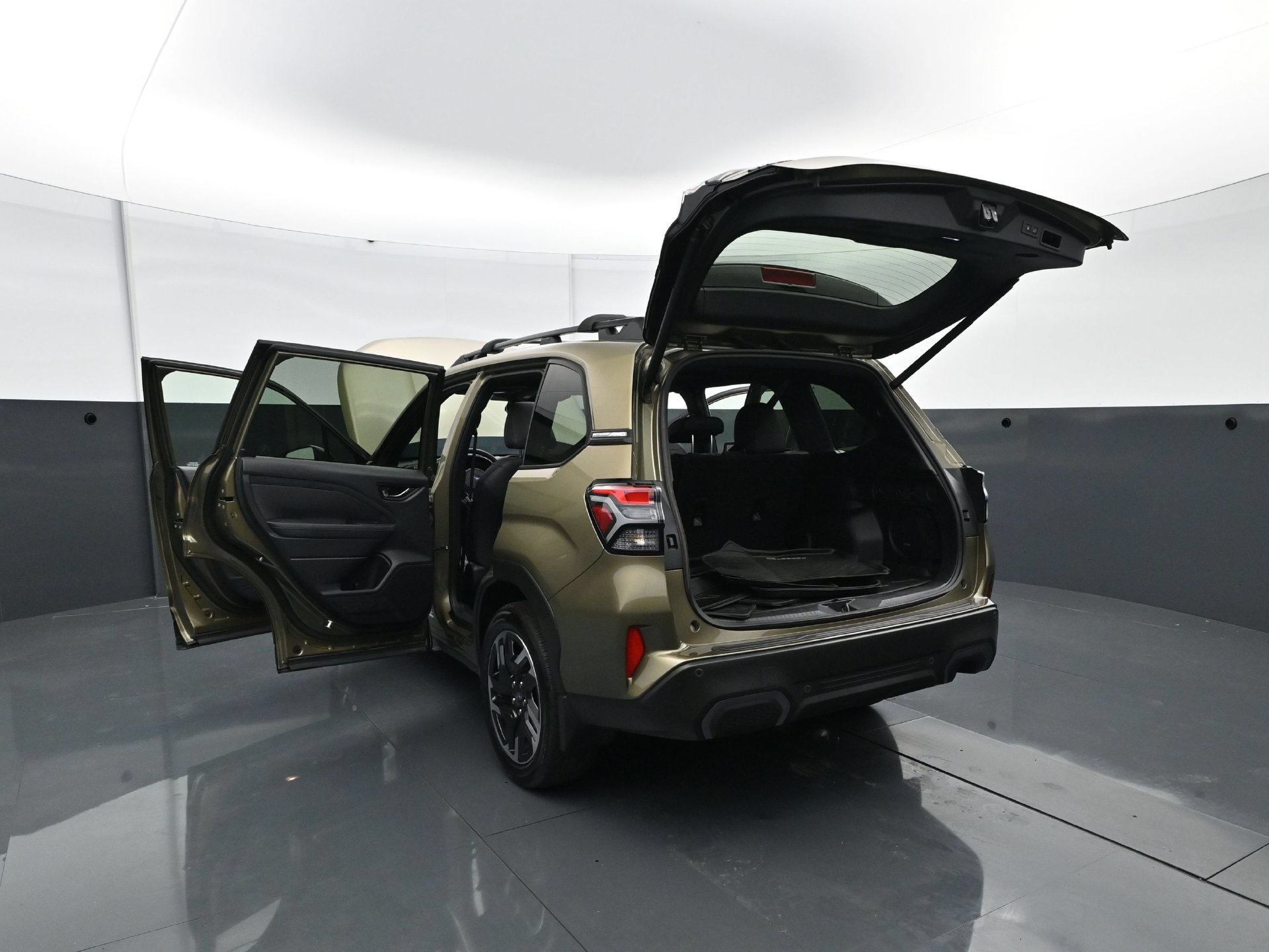 Used 2025 Subaru Forester Limited AWD/4WD image 34