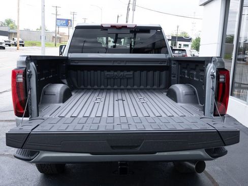 New 2026 GMC Sierra 2500 Denali w/ Technology Package AWD/4WD image 7