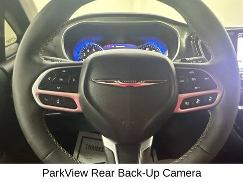 Used 2025 Chrysler Pacifica Select FWD image 39