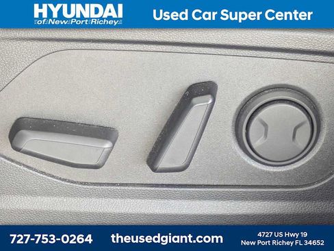 Used 2026 Hyundai Tucson SEL FWD image 23