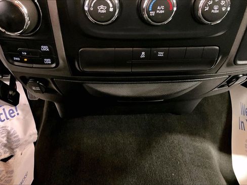 Used 2017 RAM 1500 Express w/ Express Value Package image 31