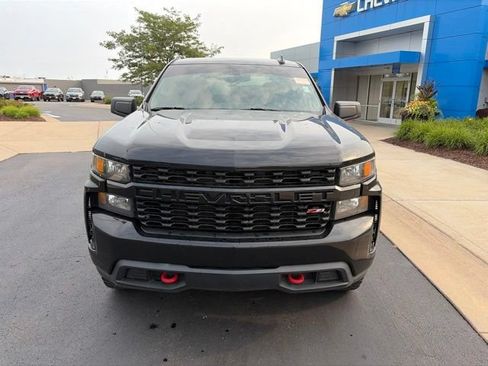 Used 2021 Chevrolet Silverado 1500 Custom Trail Boss AWD/4WD image 2