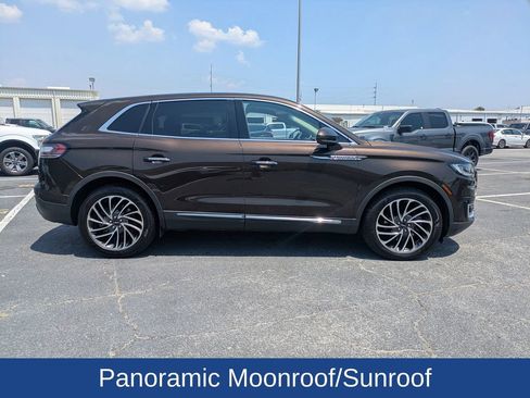 Used 2019 Lincoln Nautilus Reserve AWD/4WD image 3
