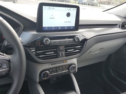 Certified 2026 Ford Escape Active w/ Cold Weather Package image 25