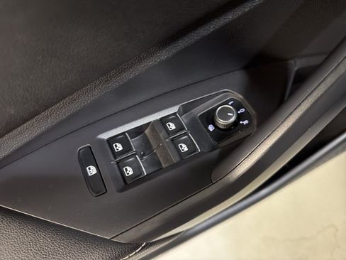 Certified 2022 Volkswagen Jetta Sport FWD image 18