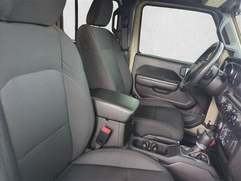 Used 2022 Jeep Gladiator Sport AWD/4WD image 28
